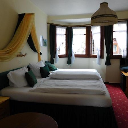 באכאראך Kranenturm Hotel מראה חיצוני תמונה