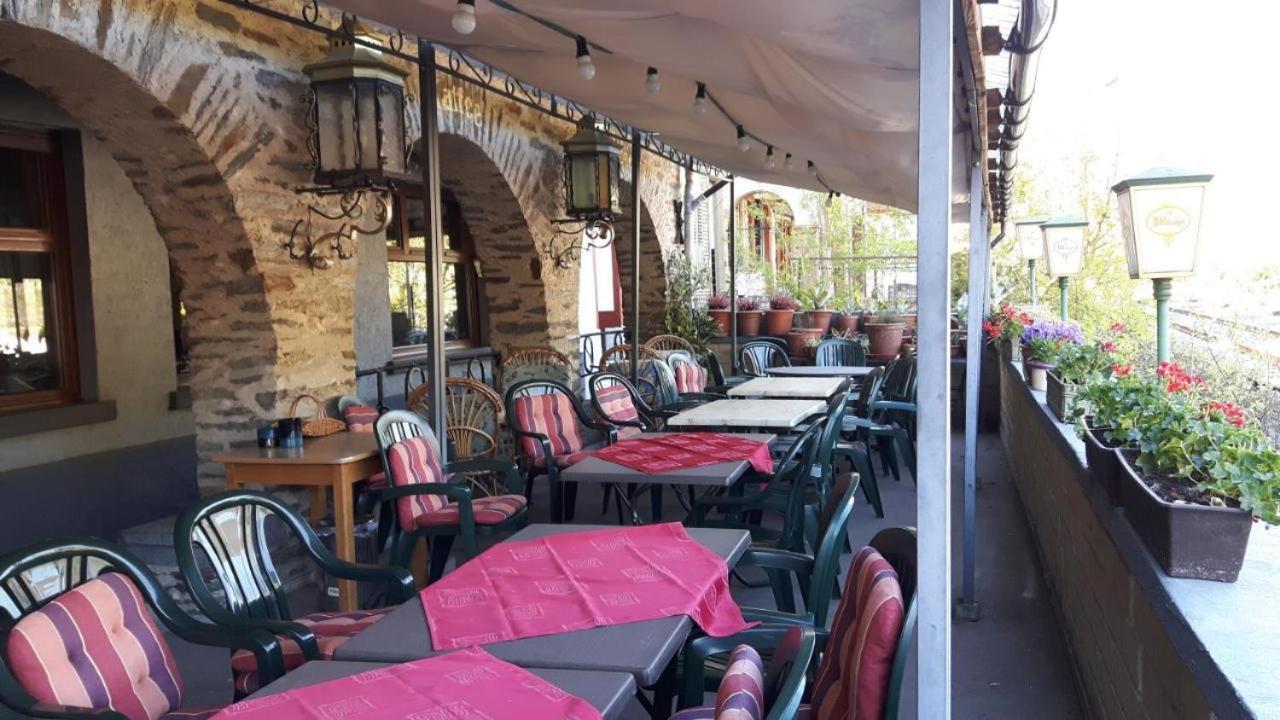 באכאראך Kranenturm Hotel מראה חיצוני תמונה